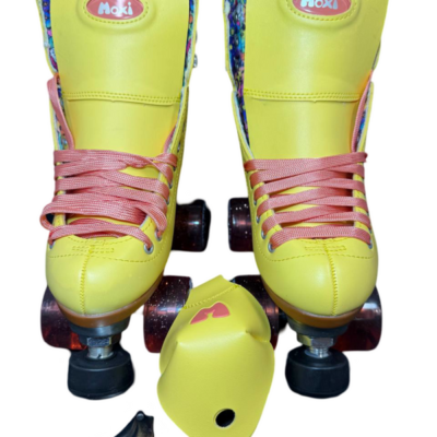 Beach Bunny Roller Skates - Moxi Roller Skates (Refurbished, Size 4, Strawberry Lemonade)