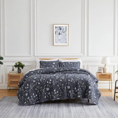Secret Meadow Quilt Set